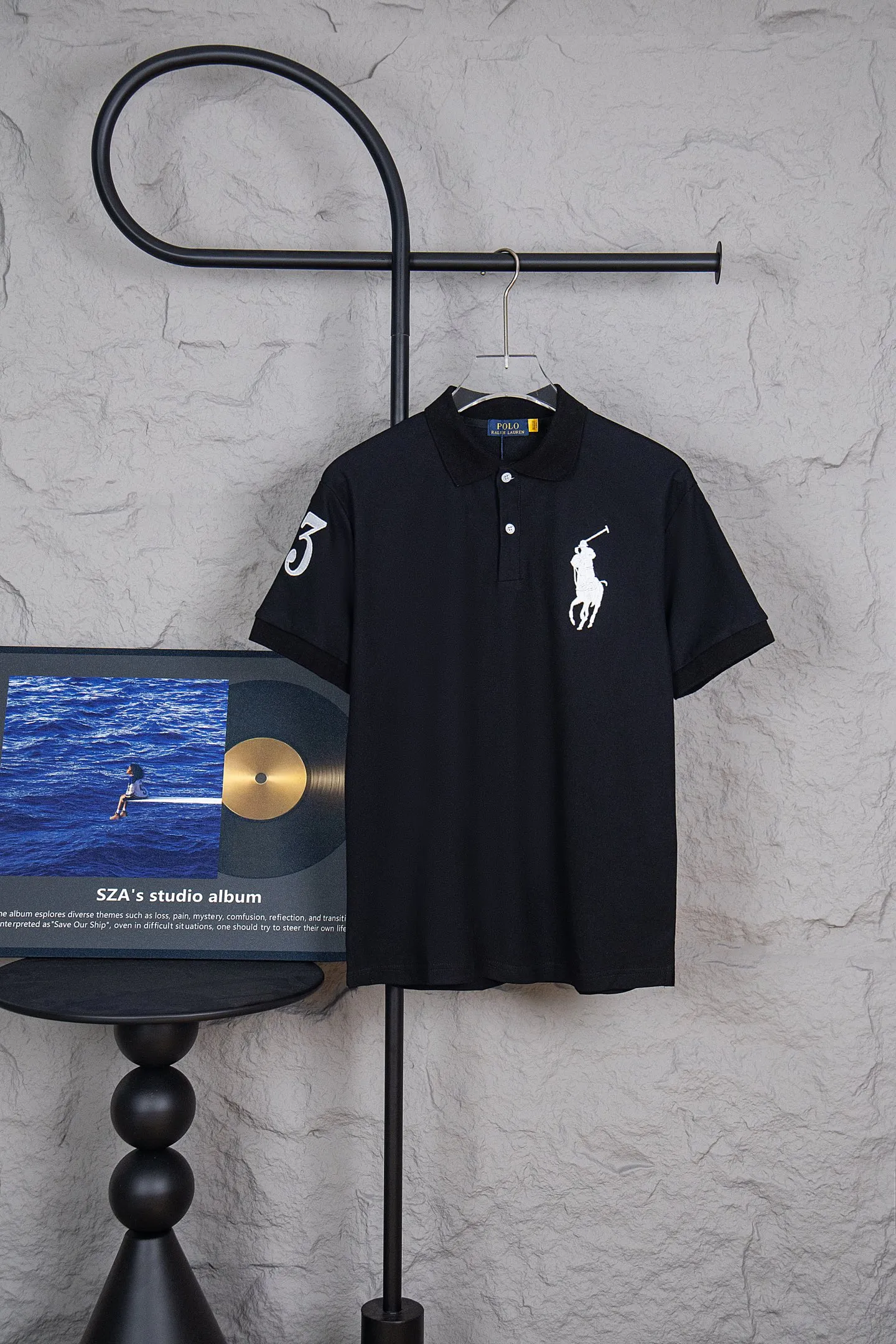 P140 Polo Ralph Lauren/Ralph Lauren basic Malaysian embroidery logo Big Pony Polo shirt T-shirt short sleeve S~XL black navy gray white original fabric 100% pique cotton, imported embroidery logo on the chest, "3" patch logo on the cuffs, custom threaded collar, Malaysian embroidery, the highest version, suitable for business and leisure daily use! 🌘Two-button placket, laser logo pearlescent resin buttons, cuffs and hem using double-thread sewing technology, different currency versions, full set of original three-label accessories!
